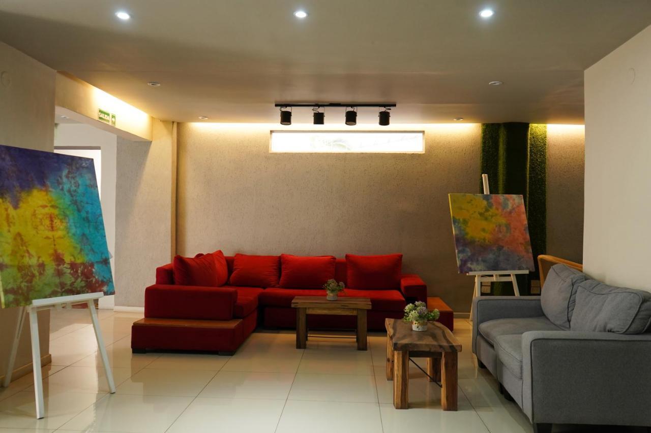 Hotel City Posadas Bagian luar foto