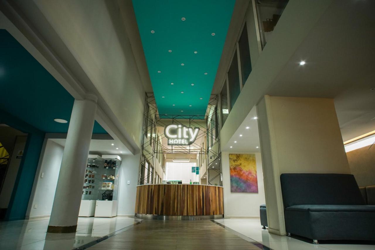 Hotel City Posadas Bagian luar foto