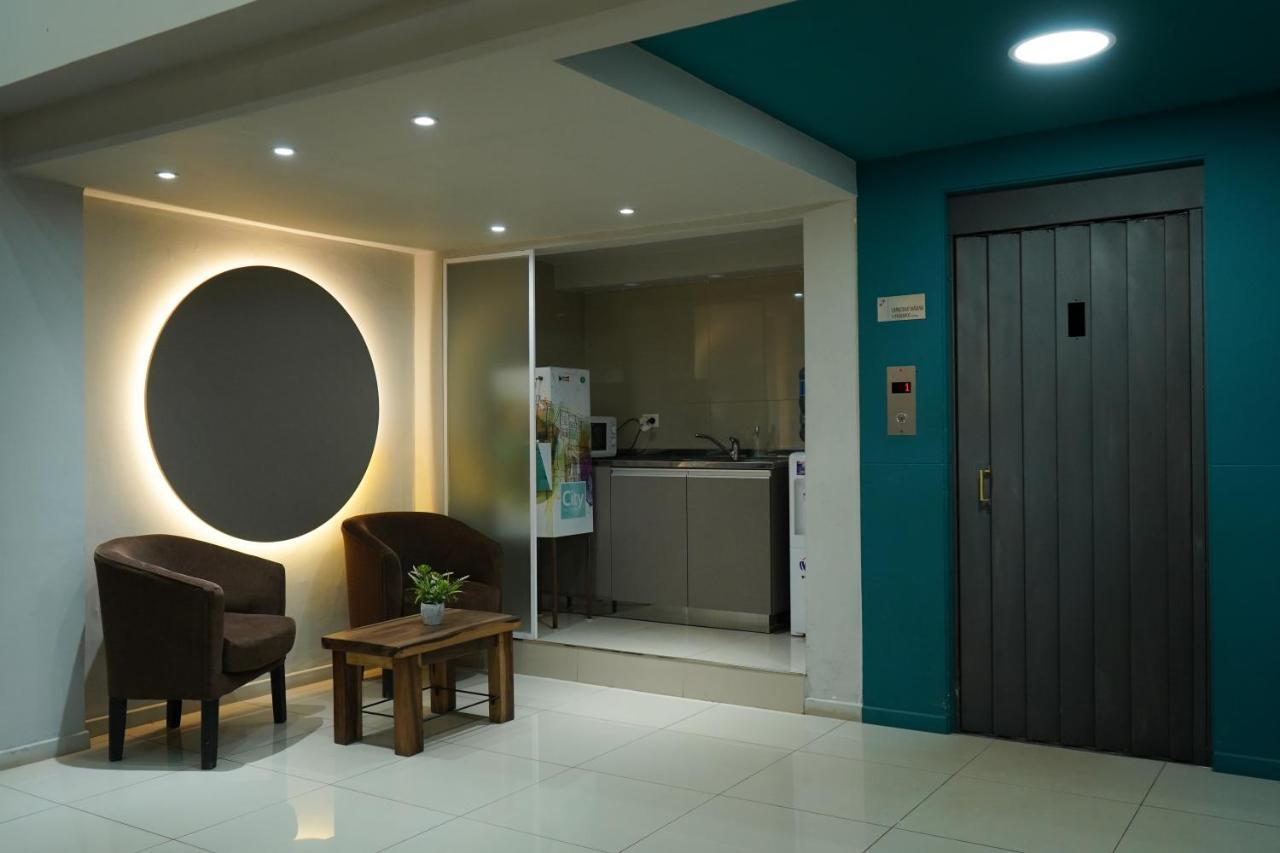 Hotel City Posadas Bagian luar foto