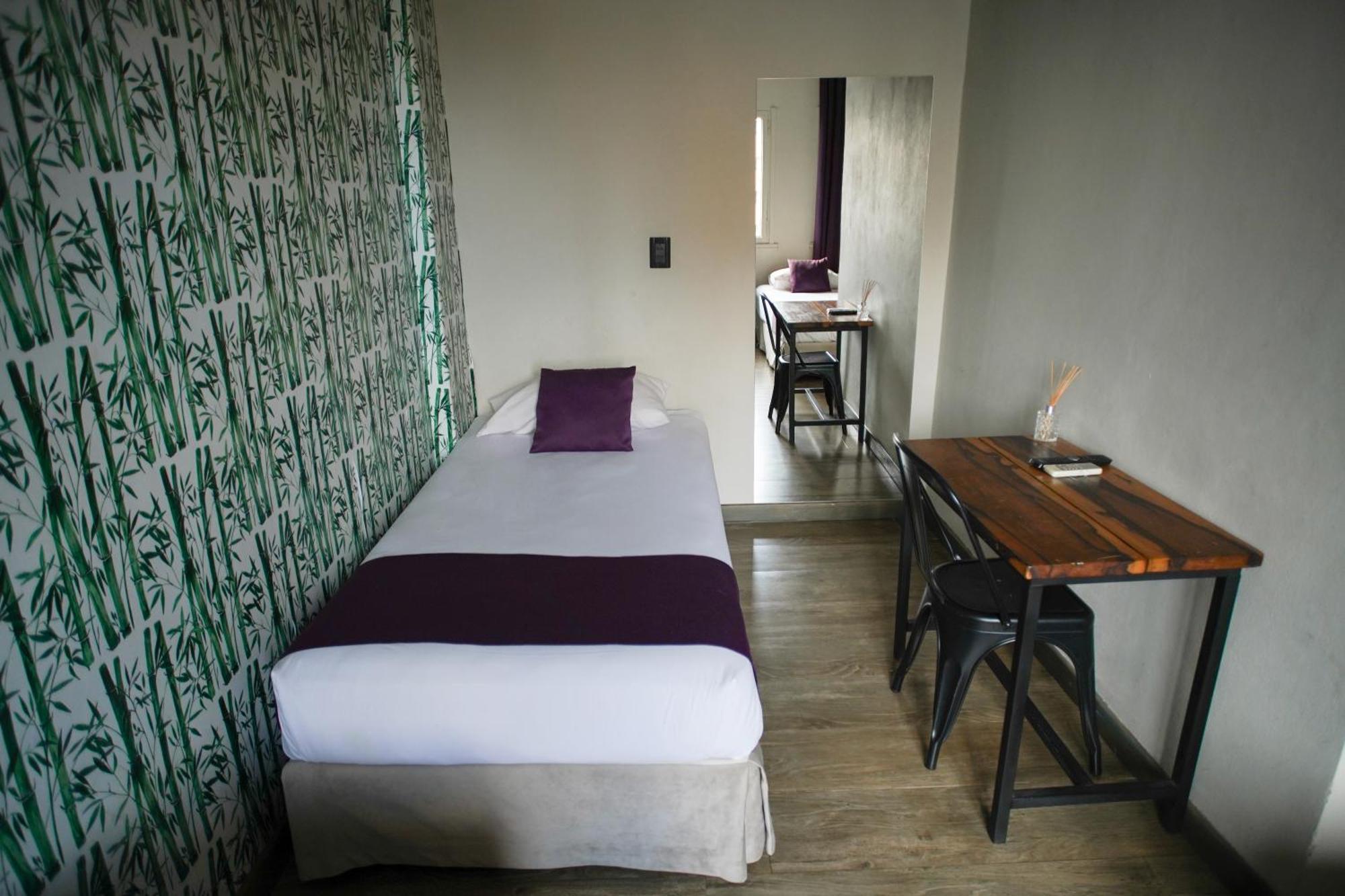 Hotel City Posadas Bagian luar foto