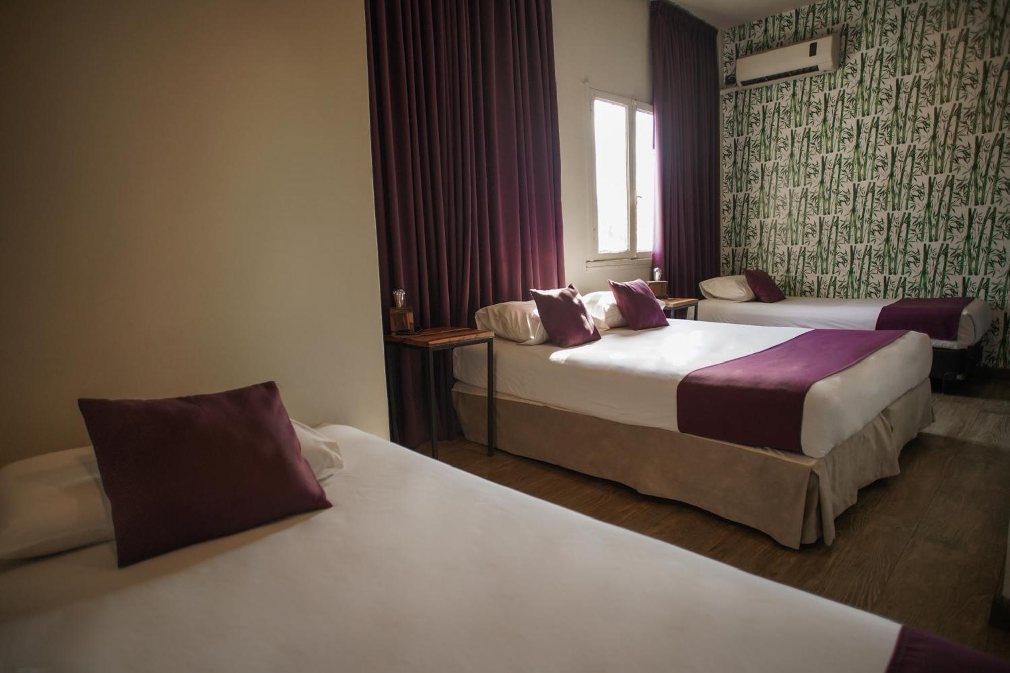 Hotel City Posadas Bagian luar foto