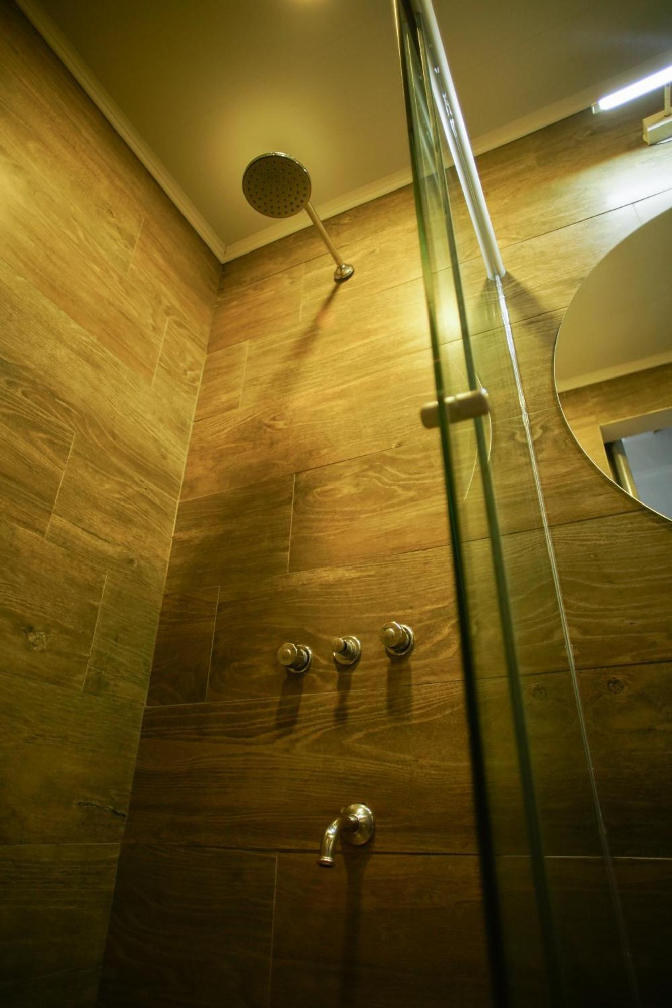 Hotel City Posadas Bagian luar foto