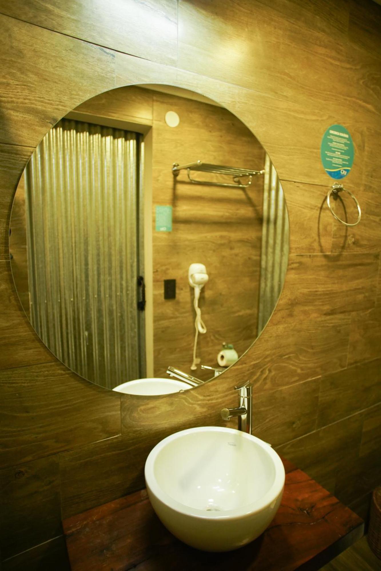 Hotel City Posadas Bagian luar foto